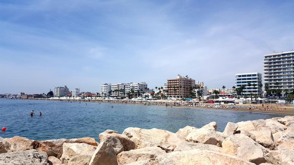Ithaki Phinikoudes Apartment No. 105 Larnaca Buitenkant foto